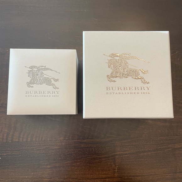 Burberry check stamped bracelet watch 34mm - Picture 4 of 11